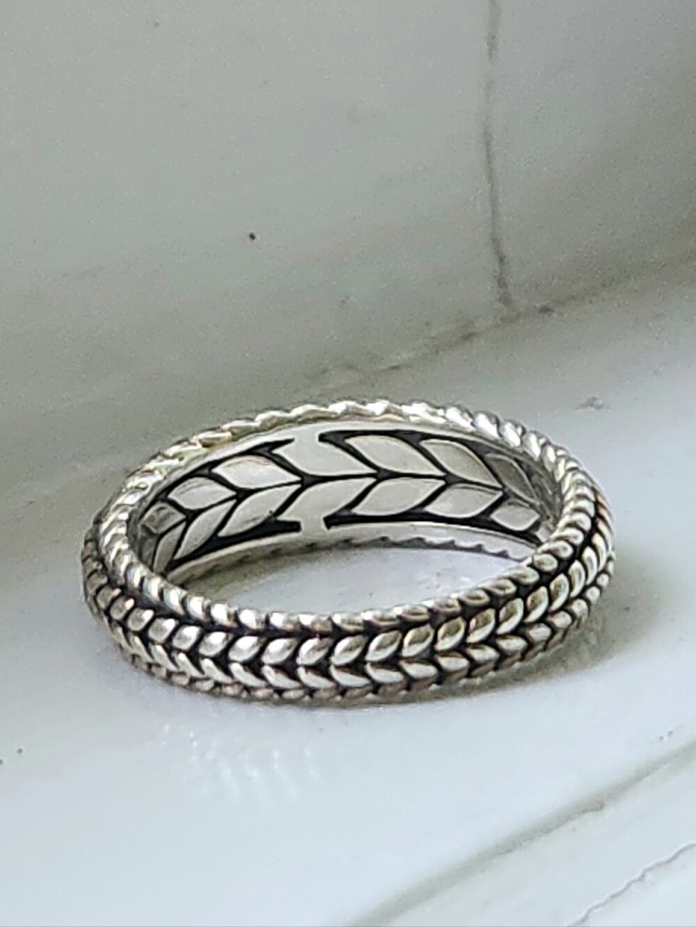 JOHN HARDY JAI STERLING SILVER BASKET WEAVE BAND RING SZ 8 - Picture 9 of 11